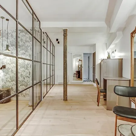 Pick A Flat's In Louvre Saint Honore Paris