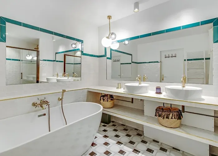 Pick A Flat's In Louvre Saint Honore Apartment *