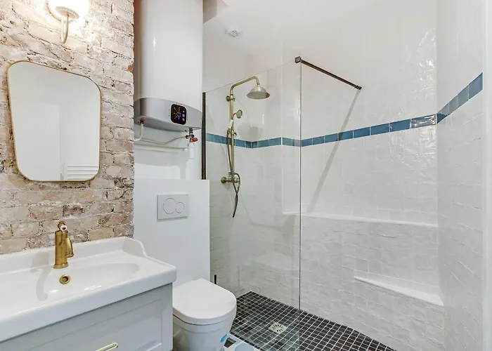 Pick A Flat's In Louvre Saint Honore Apartment